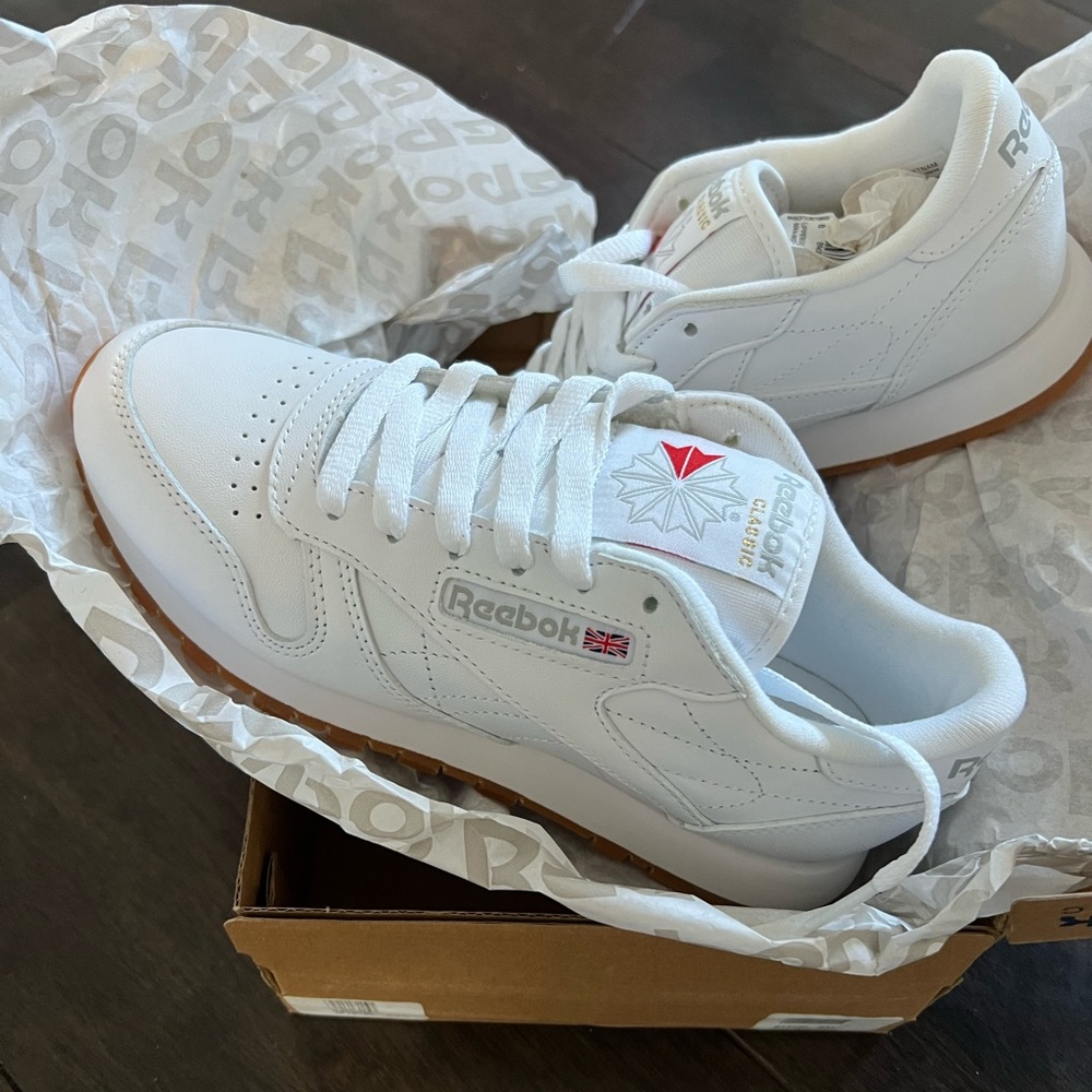 Reebok classic white gum bottom women NIB